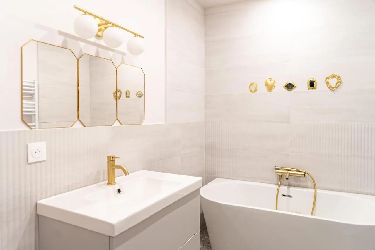Suite Kaolin Lyon 0*,