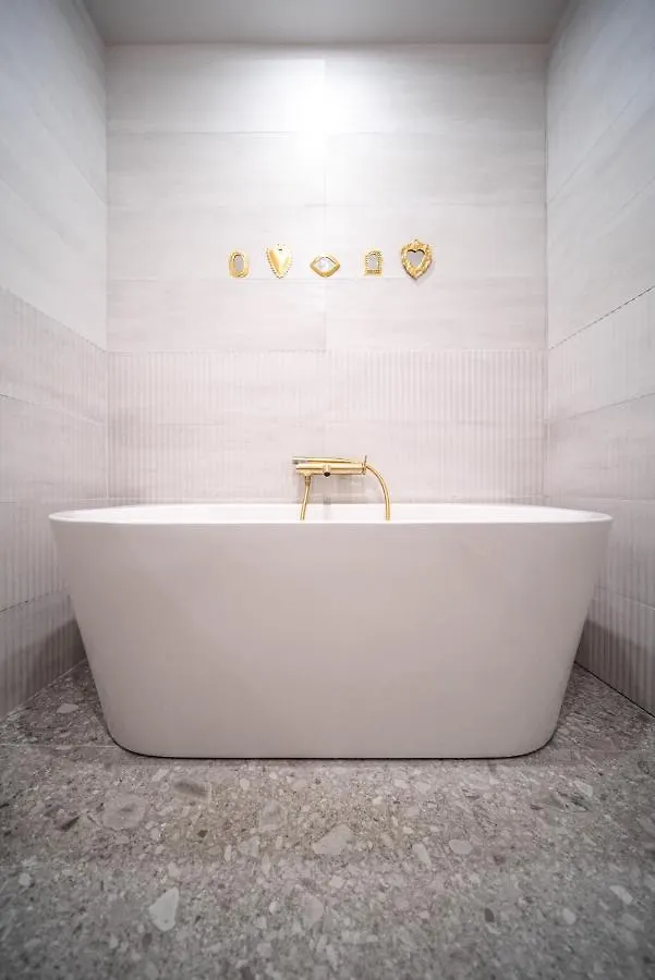 Suite Kaolin Lyon